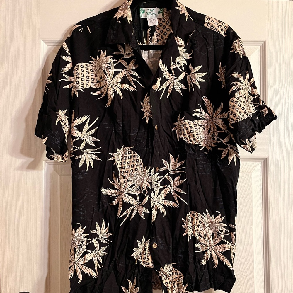 Two Palms Men’s Shirt ****Authentic****